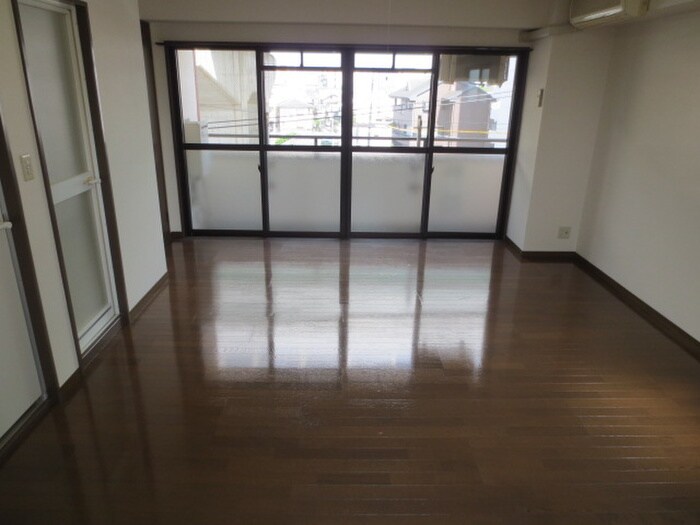 物件内観写真18　(居室)