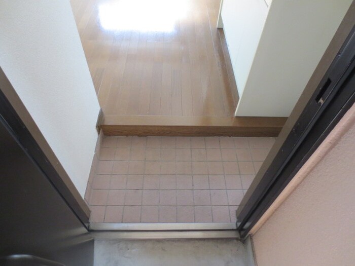物件内観写真21　(玄関)