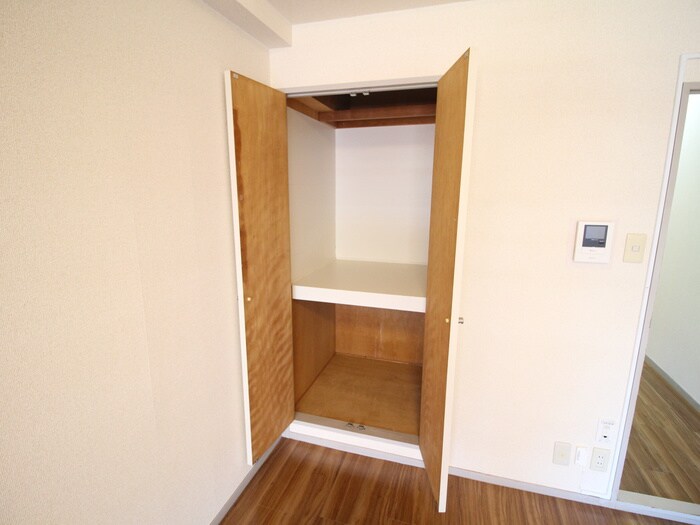 物件内観写真11　(収納)