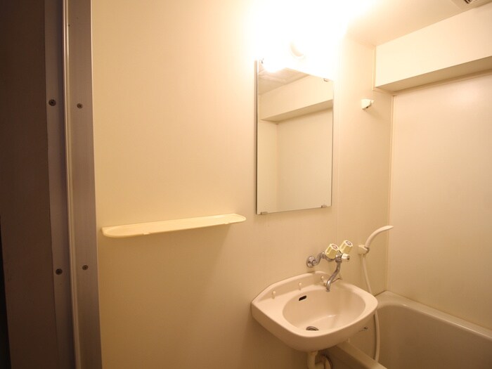 物件内観写真12　(洗面)