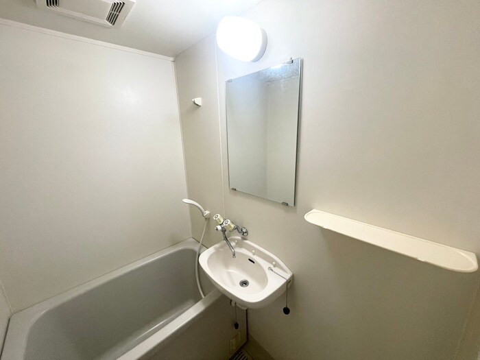 物件内観写真15　(洗面)