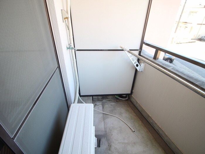 物件内観写真15　(洗濯機置場)