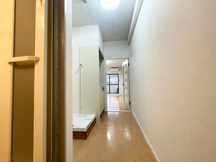 物件内観写真17　(廊下)