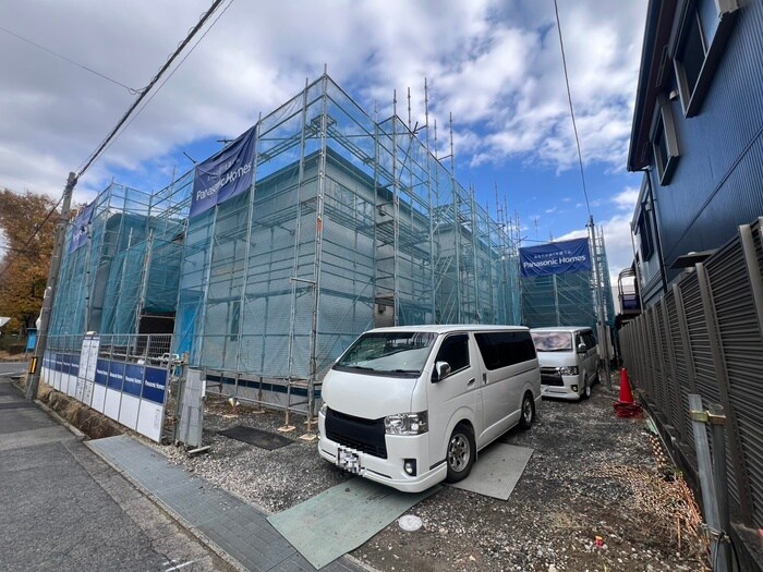 物件外観写真1　(建築中)