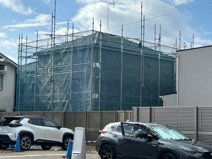 物件外観写真3　(建築中)