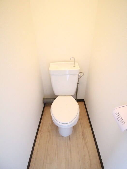 物件内観写真14　(トイレ)