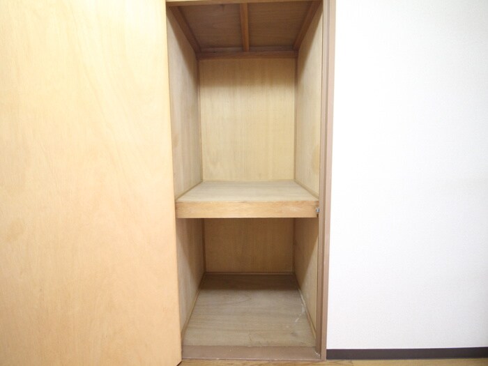 物件内観写真18　(収納)