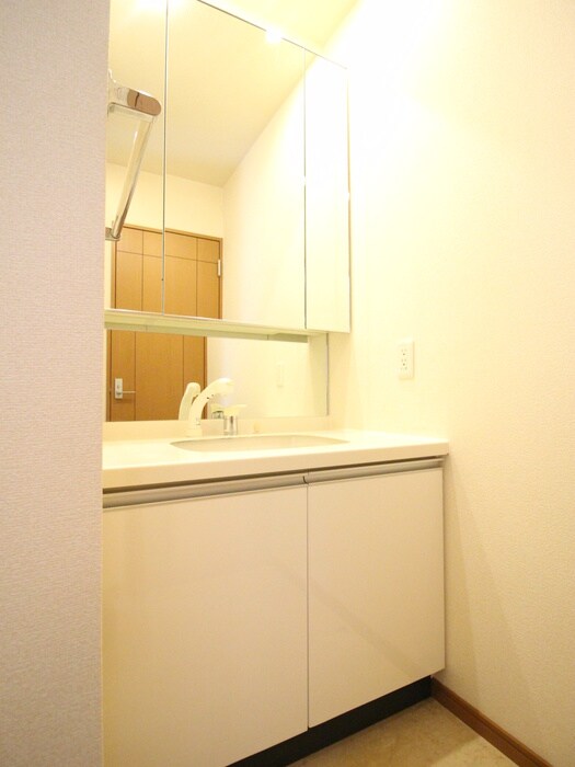 物件内観写真15　(洗面)