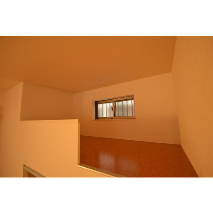 物件内観写真9　(ロフト)