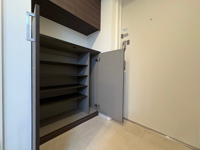 物件内観写真17　(靴箱)