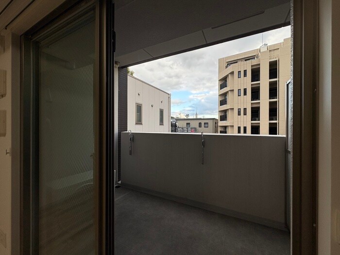 物件内観写真20　(室内からの展望)