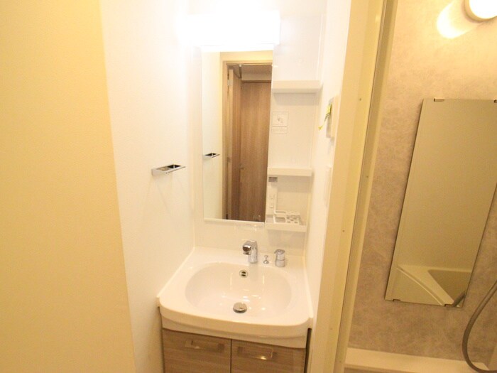 物件内観写真13　(洗面)