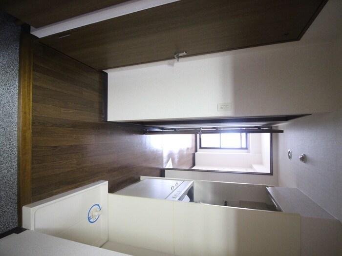 物件内観写真14　(廊下)