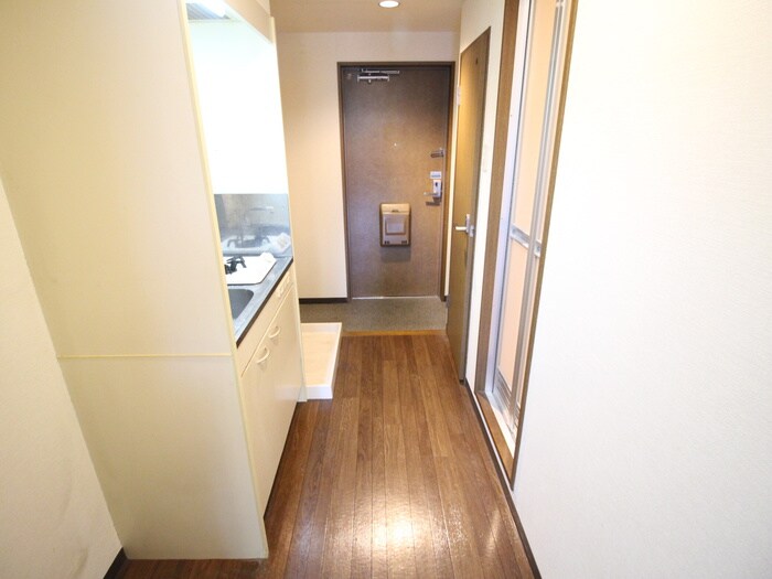物件内観写真22　(廊下)