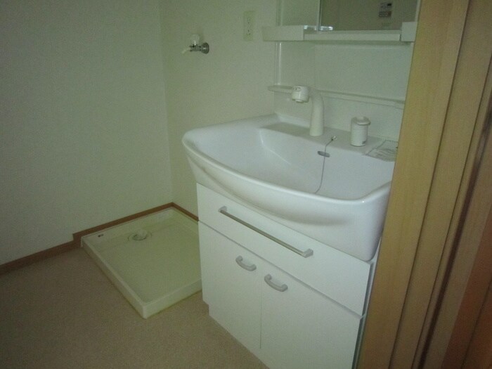 物件内観写真8　(洗面)