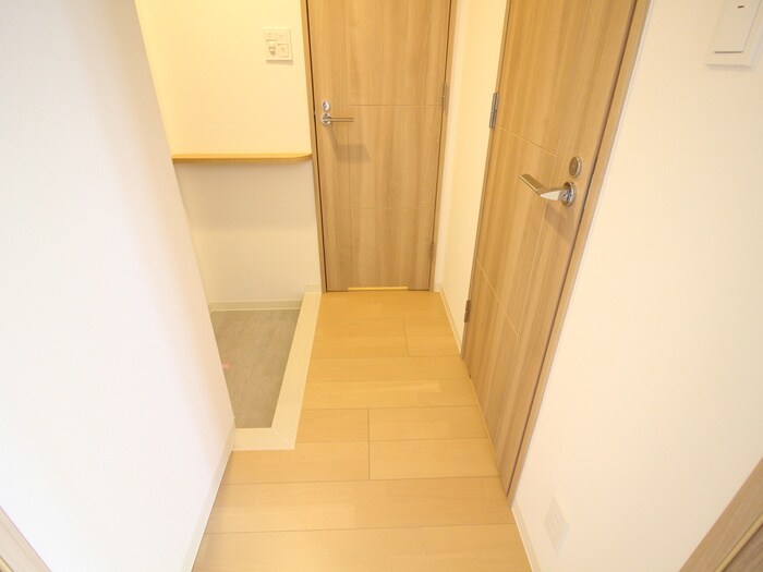 物件内観写真14　(廊下)