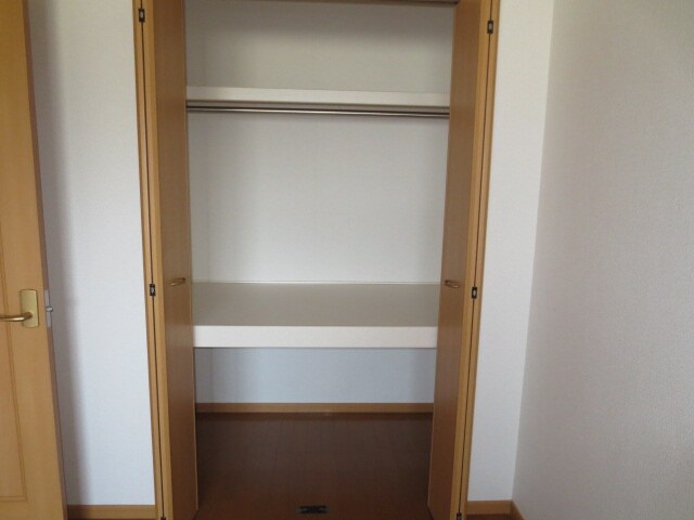 物件内観写真11　(収納)