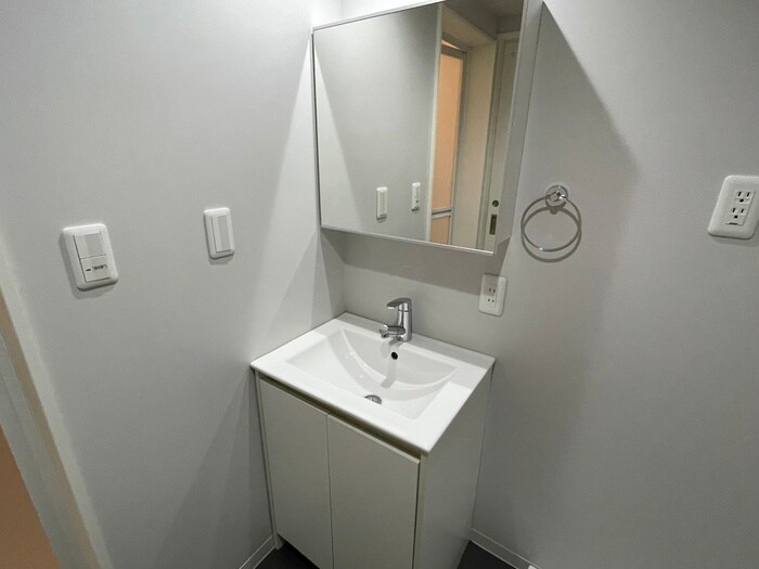 物件内観写真14　(洗面)