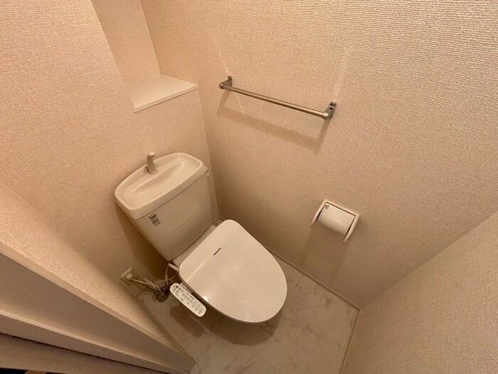 物件内観写真11　(トイレ)