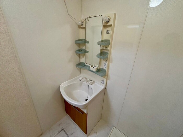 物件内観写真12　(洗面)