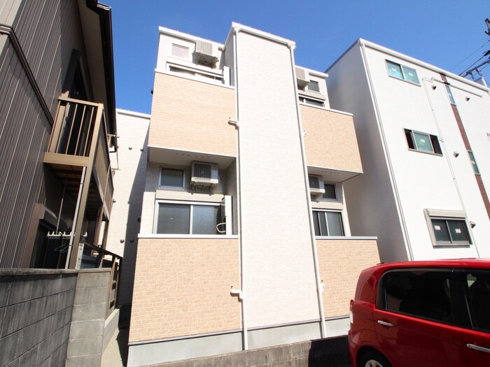 物件外観写真1　(外観写真)