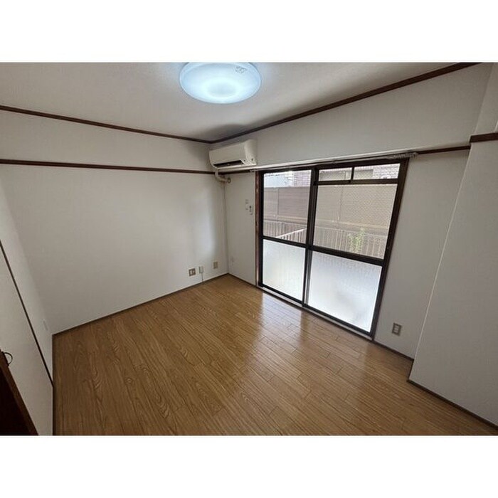 物件内観写真5　(居室)