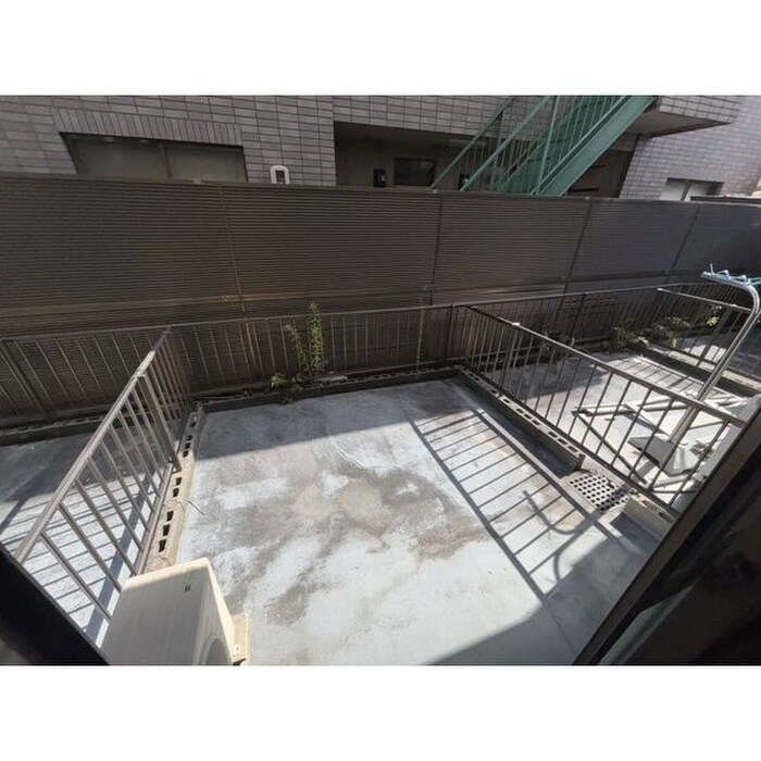 物件内観写真8　(ベランダ・バルコニー)