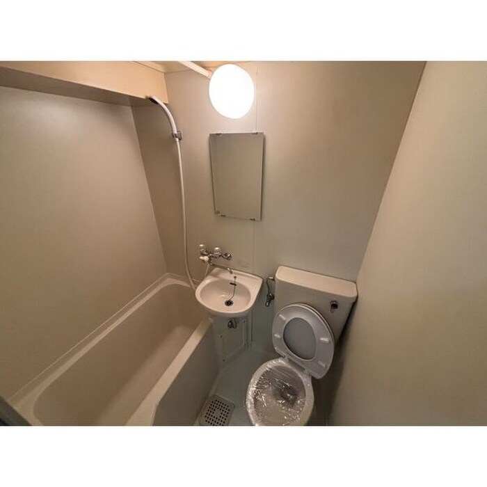 物件内観写真9　(トイレ)