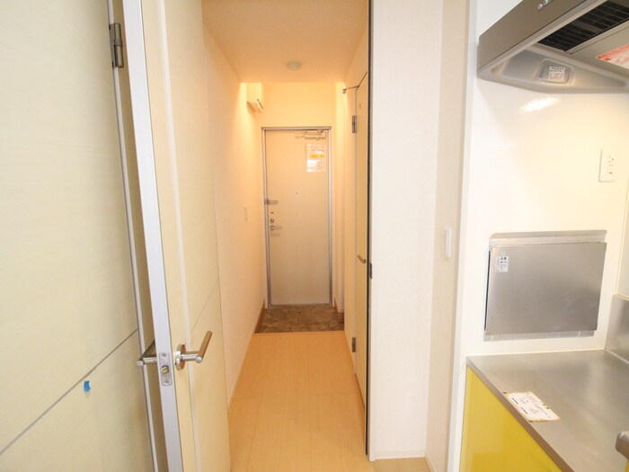 物件内観写真16　(玄関)