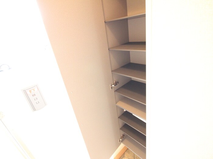 物件内観写真19　(靴箱)