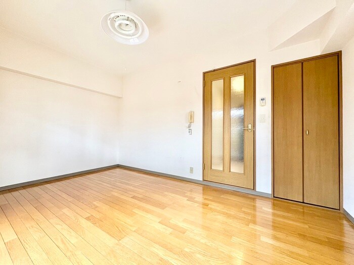 物件内観写真4　(居室)