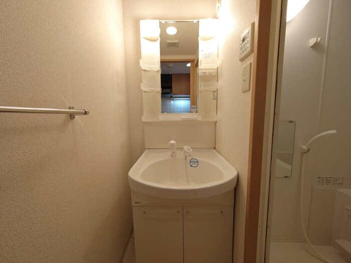 物件内観写真11　(洗面)