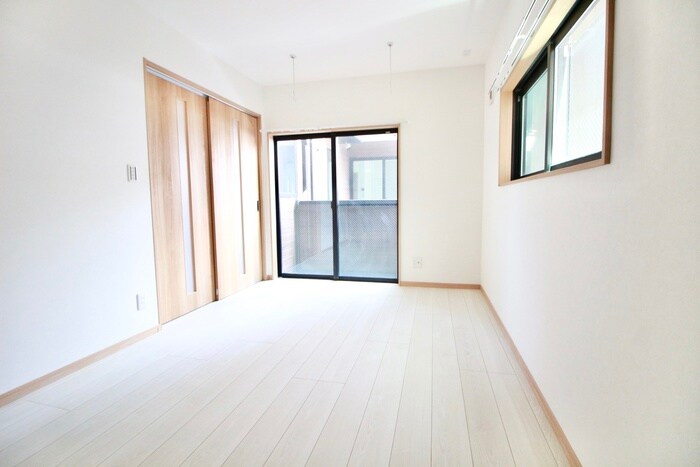 物件内観写真9　(居室)