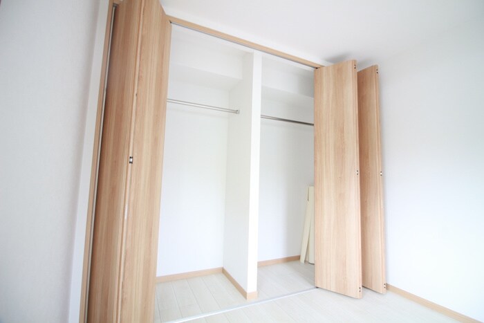 物件内観写真16　(収納)