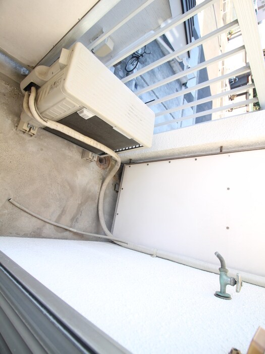 物件内観写真14　(洗濯機置場)