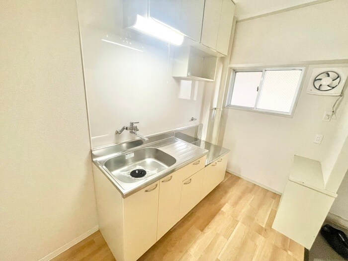 物件内観写真8　(キッチン)