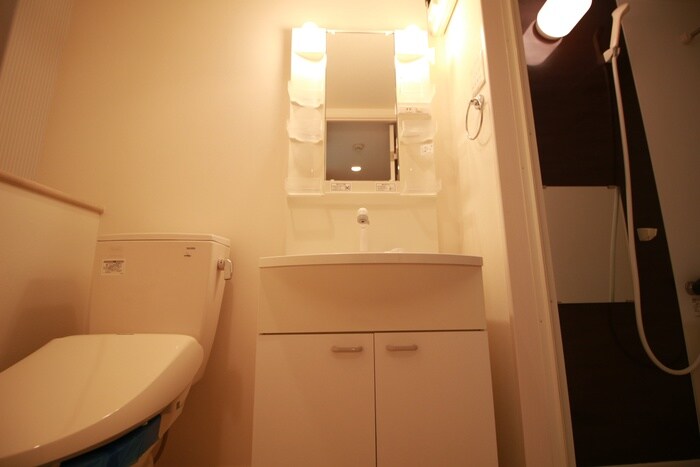 物件内観写真16　(洗面)