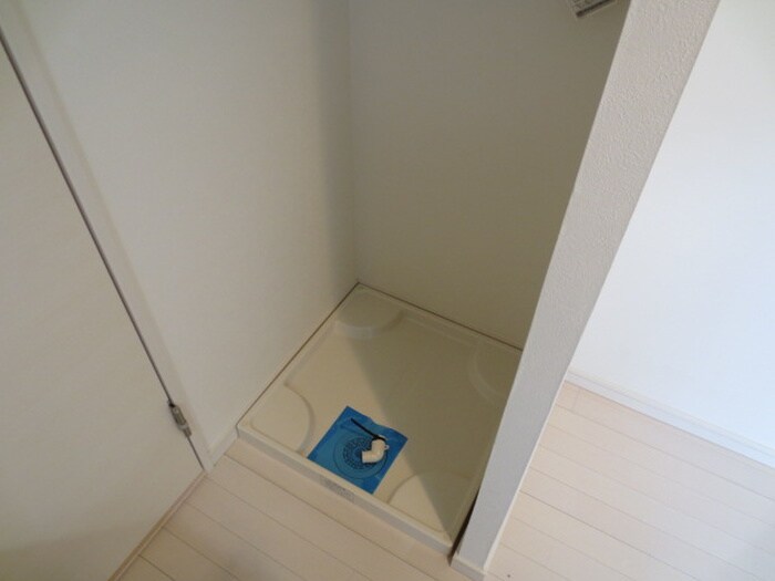 物件内観写真19　(洗濯機置場)