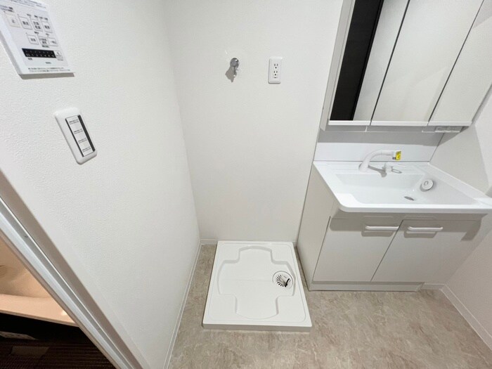 物件内観写真11　(洗濯機置場)