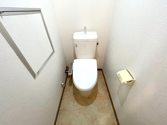 物件内観写真14　(トイレ)
