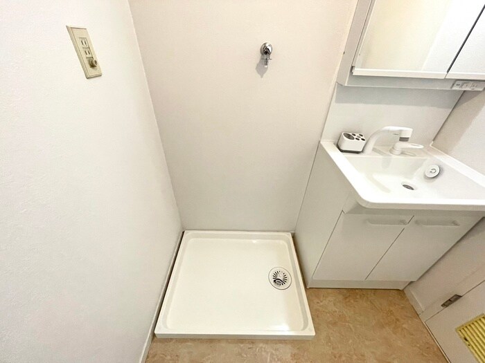 物件内観写真17　(洗濯機置場)