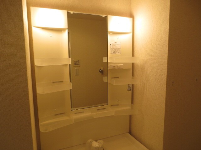 物件内観写真9　(洗面)