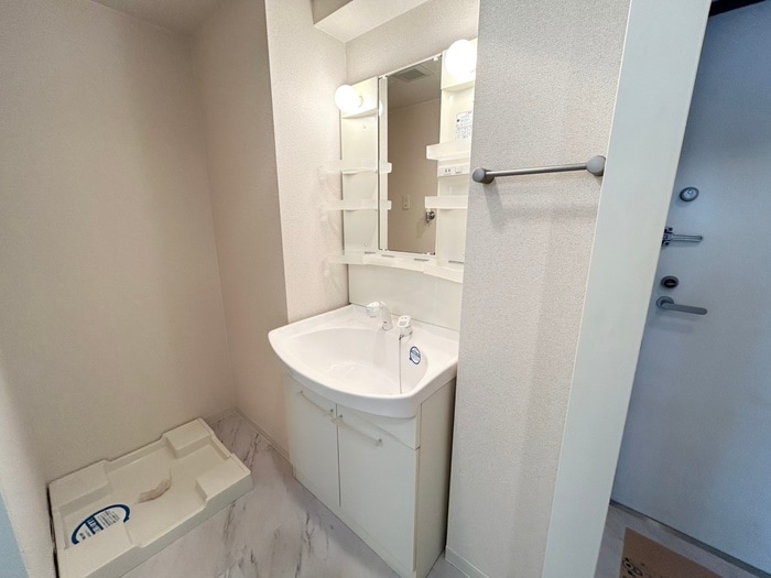 物件内観写真12　(洗面)