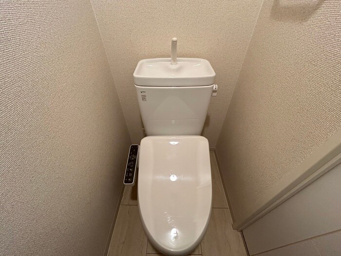 物件内観写真12　(トイレ)