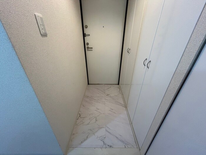 物件内観写真15　(玄関)