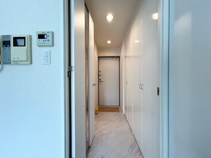 物件内観写真16　(廊下)