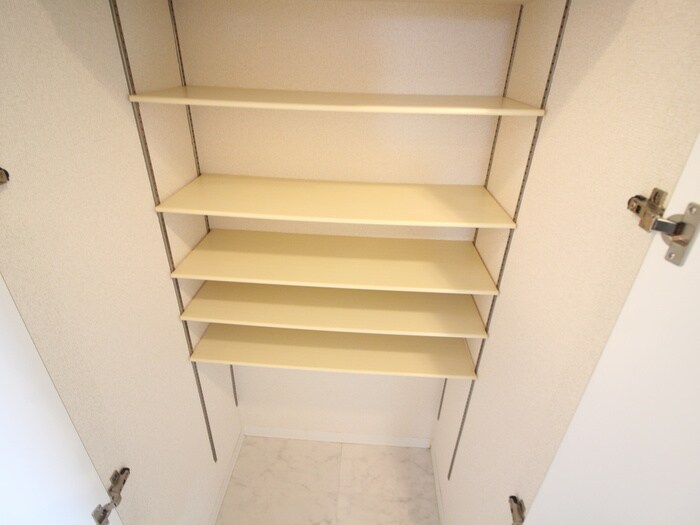 物件内観写真16　(靴箱)