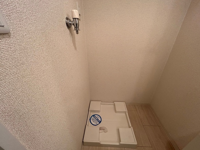 物件内観写真17　(洗濯機置場)