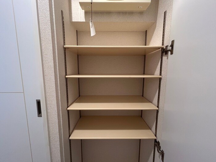 物件内観写真18　(靴箱)