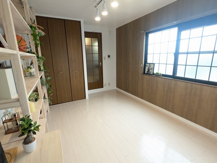 物件内観写真8　(居室)